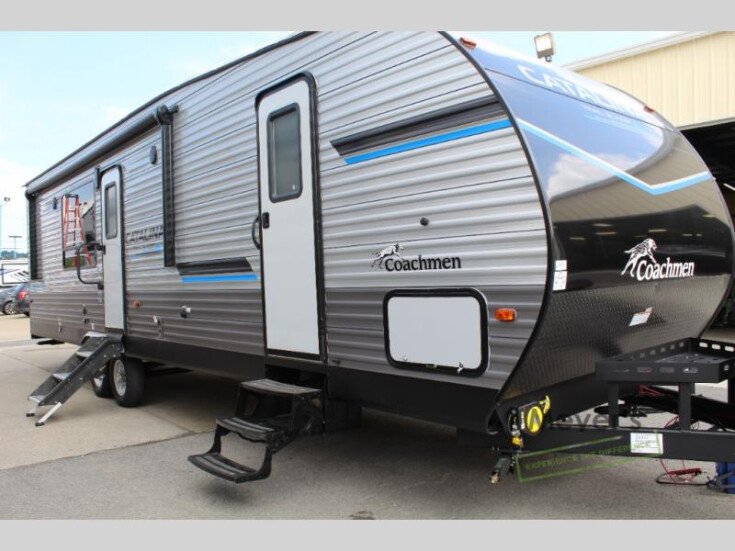 Thumbnail Photo undefined for New 2023 Coachmen Catalina 30THS